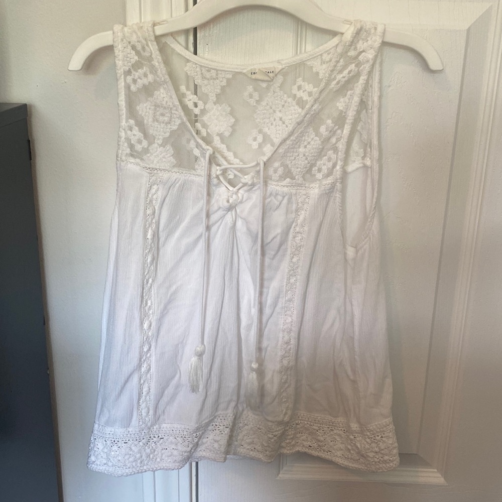 Lacey white top